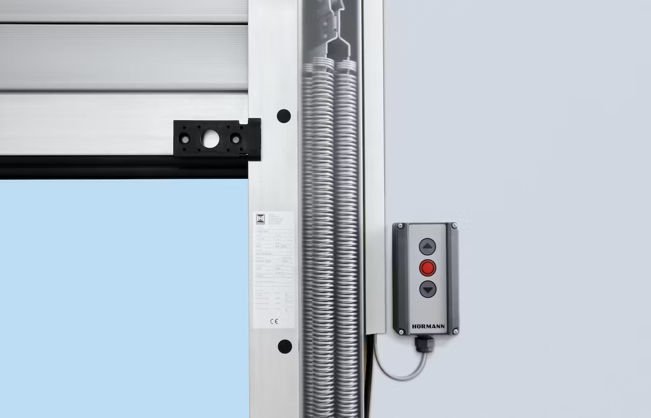rolling-shutters-innovative-operation https://www.tptbrany.sk/wp-content/uploads/2023/09/rolling-shutters-innovative-operation.webp
